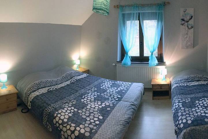 Gîte pour 6 personnes, avec Jacuzzi et Terrasse ainsi que Jardin et Sauna à Dommartin-lès-Remiremont - 2