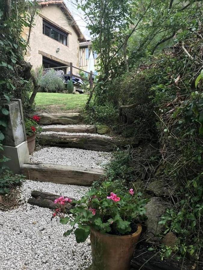 Location de vacances pour 8 personnes, avec piscine ainsi que jardin et terrasse à Masseube - 3