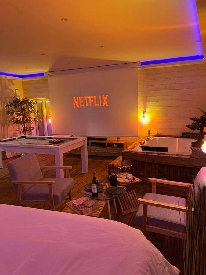 Gîte pour 2 personnes, avec balcon ainsi que jacuzzi et sauna à Aubière - 3