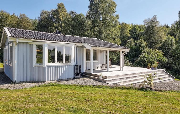 Hus för 5 Personer med trädgård in Jönköpings län