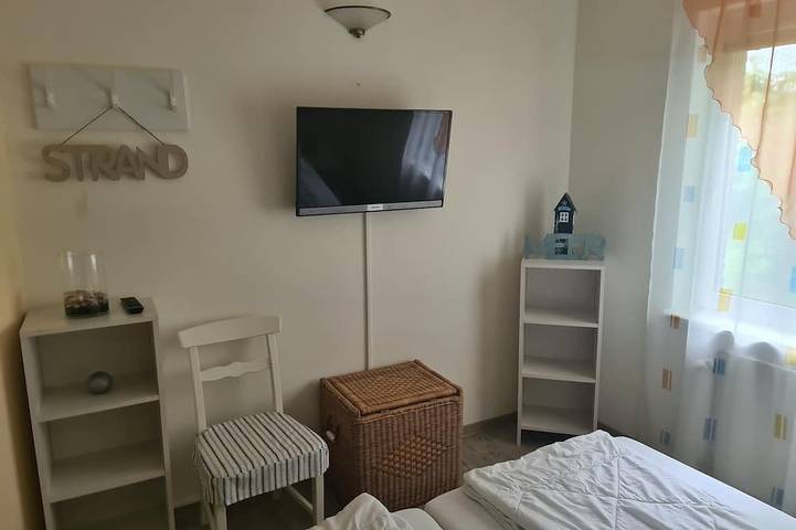 Ferienhaus für 6 Personen, mit Garten und Pool in Butjadingen - 4