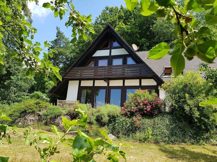 Chalet für 16 Personen, mit Balkon und Terrasse sowie Garten und Sauna in der Fränkische Schweiz