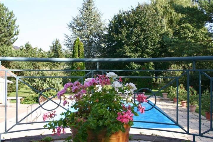 Location de vacances pour 2 personnes, avec jardin ainsi que sauna et piscine à Hindisheim - 2