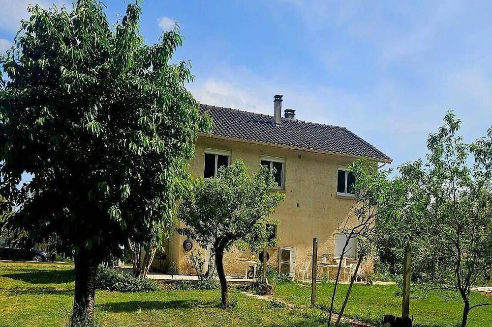 Charming house with swimming pool in the heart of Périgord Noir (Le Bugue 24260) in Le Bugue, Périgord Noir