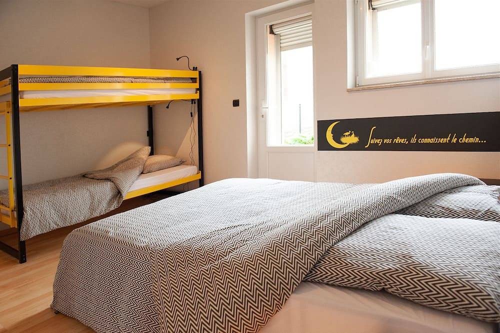 Beau gîte \"Le Tomigite\" pour 4 à 8 personnes avec espace extérieur in Dimbsthal, Région de Saverne