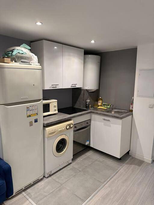 Appartement entier, One-Bedroom Apartment in Monthyon, Seine-et-Marne