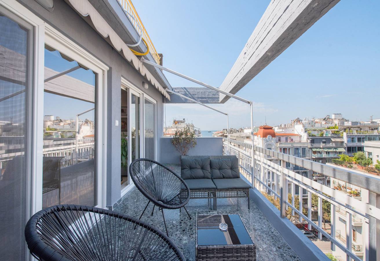 Apartamento entero, Daphne: Downtown family penthouse in Región de Thessaloniki