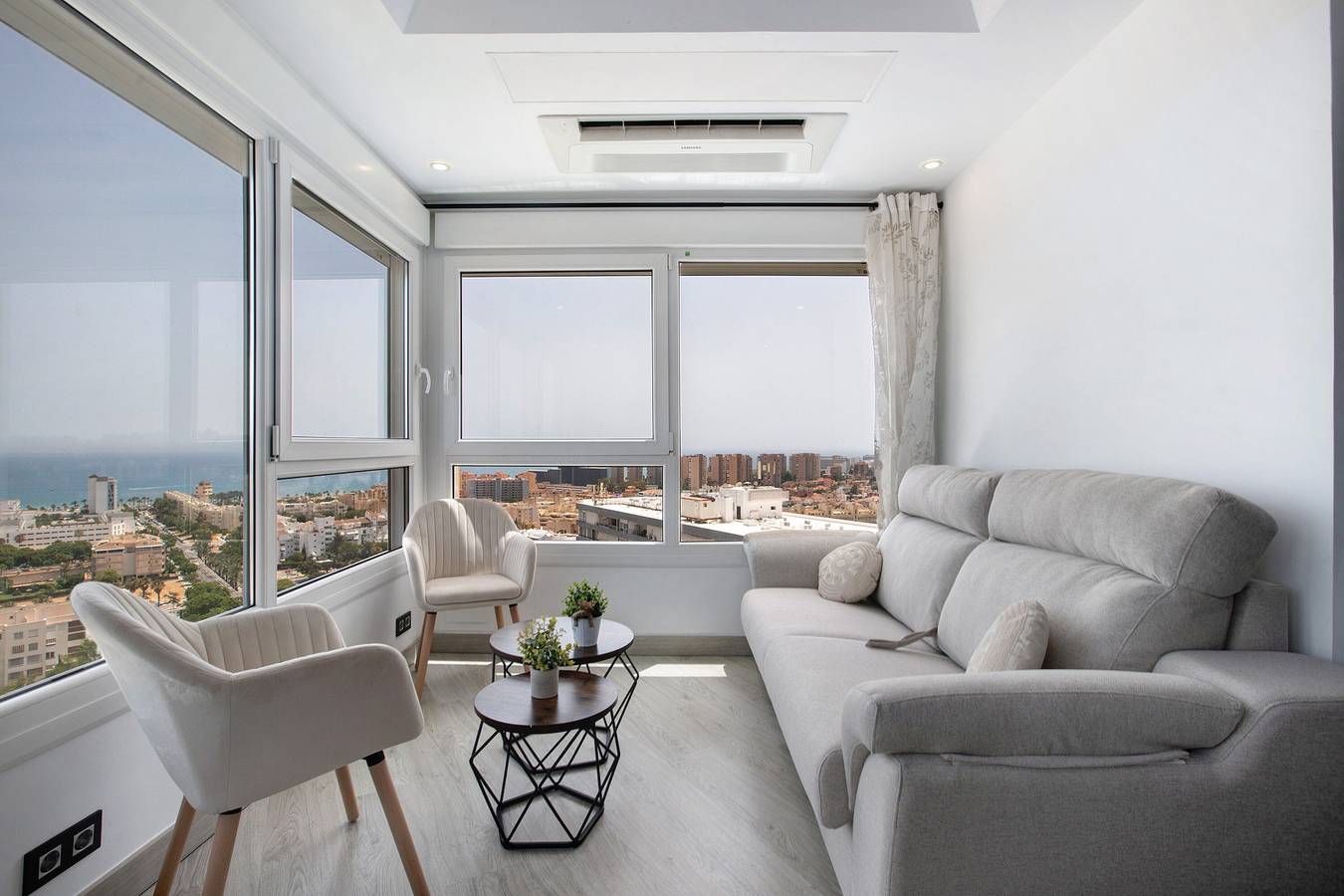 Ganze Wohnung, Apartment 'Vistas Al Mar Torremolinos' mit Meerblick, Wlan und Klimaanlage in La Colina Torremolinos, Torremolinos