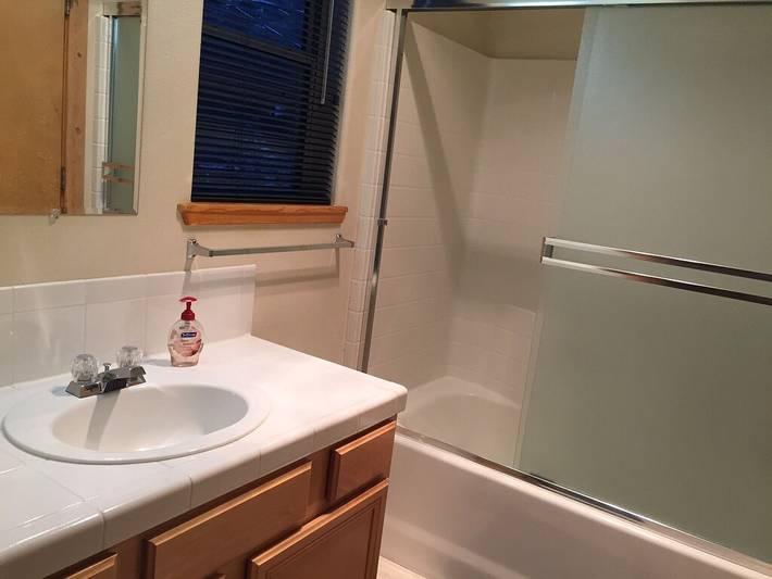 Ferienhaus für 7 Personen, mit Balkon und Pool - 1