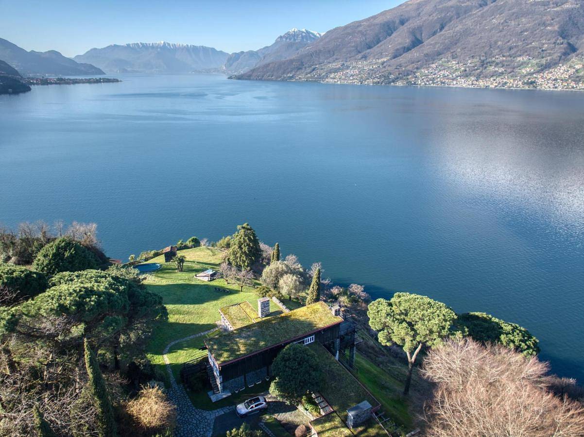 Villa Meraviglia - Private Villa with garden, pool and Breathtaking Lake Como Views in Olgiasca, Colico