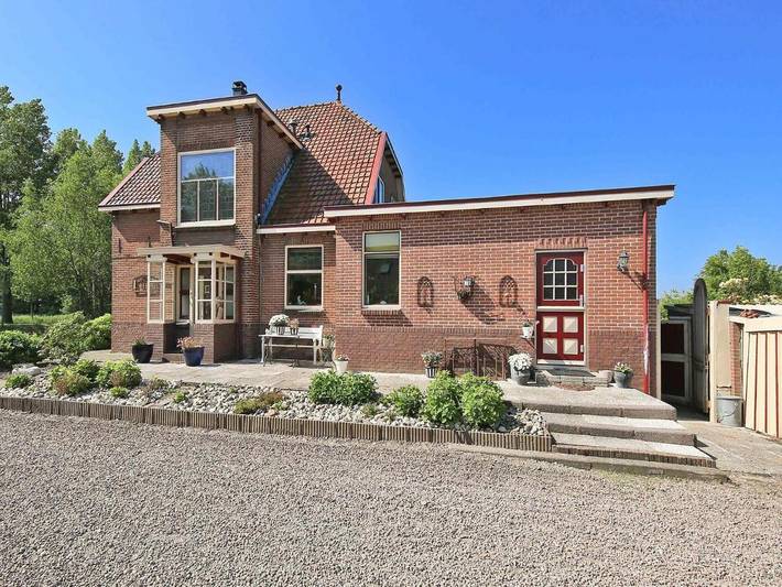 Vakantiehuis voor 9 personen, with terras and tuin as well as sauna in Haarlemmermeer