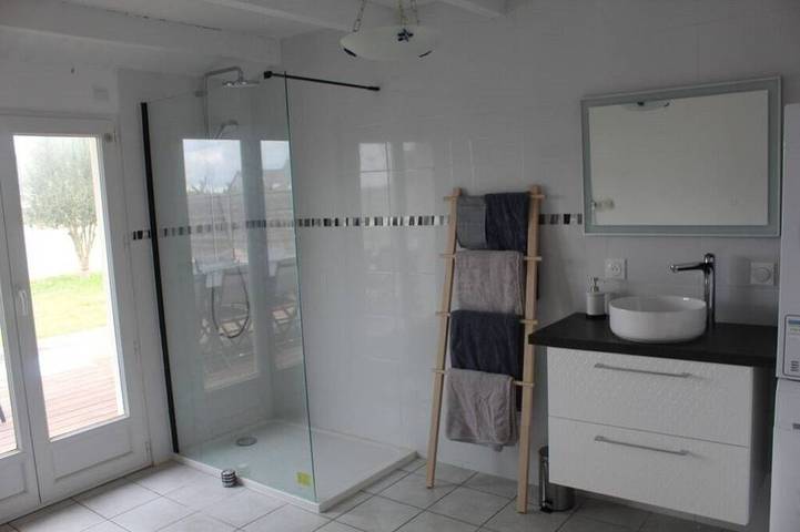 Location de vacances pour 2 personnes, avec jacuzzi ainsi que terrasse et jardin, animaux acceptés dans Plage Curnic - 4
