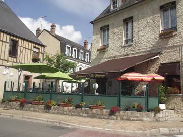 Hôtel pour 2 personnes, avec terrasse, animaux acceptés à Château-Renard