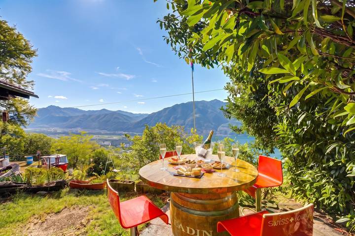 Rustico la tavolozza 360° lake view in Brione sopra Minusio, Alpes Ticineses y del Verbano