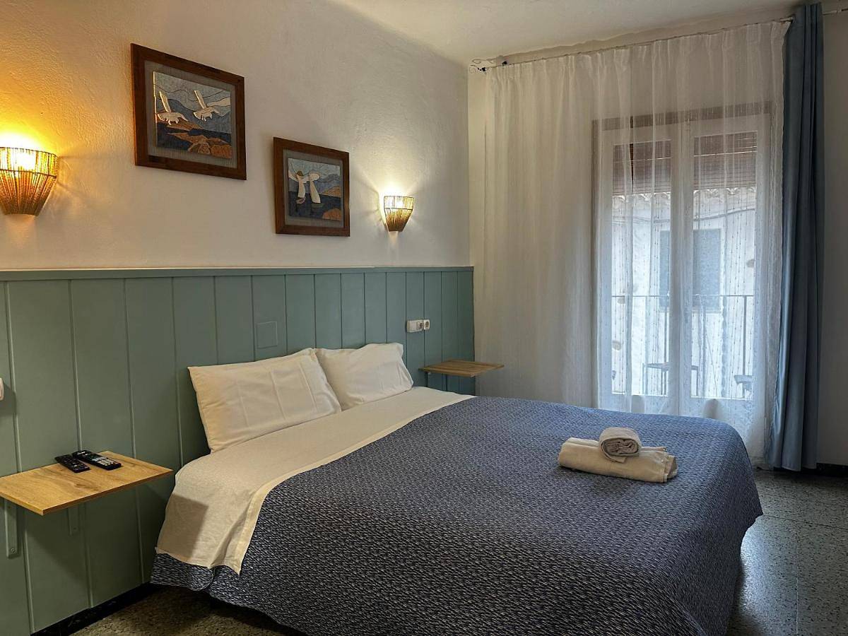 P&R hostals Maria Rosa in Tossa de Mar, Costa Brava