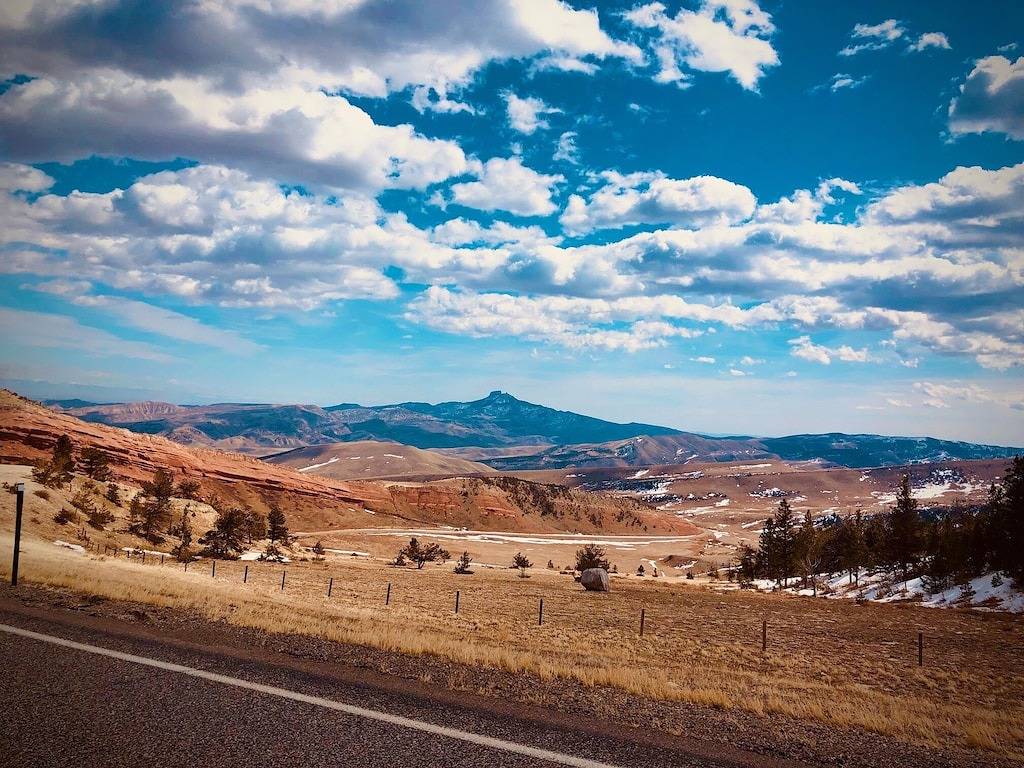 Near Yellowstone, this Cabin will throw you back in time! in Cody (WY), Absaroka Range