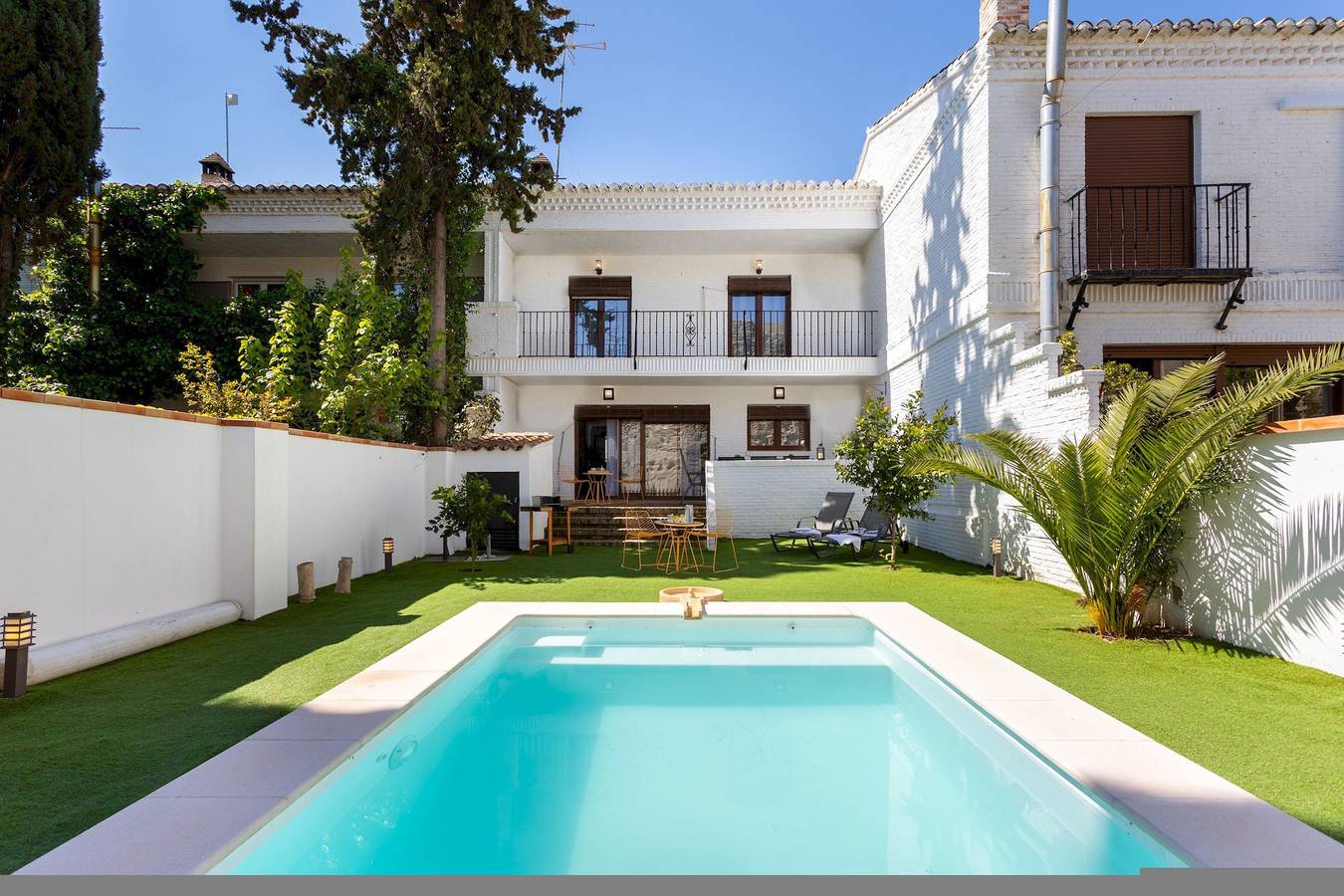 Amazing House 5 Bd in Albaicín with private Terrace & Pool. San Nicolas Belvedere in Granada, Provincia de Granada