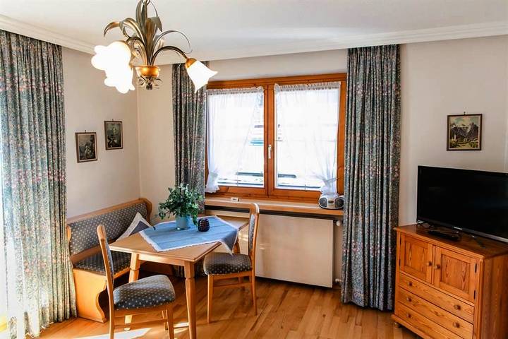 Ganze Ferienwohnung, Apartment Mini =  1 Schlafraum/Bad, Wc in Loferer und Leoganger Steinberge, Lofer