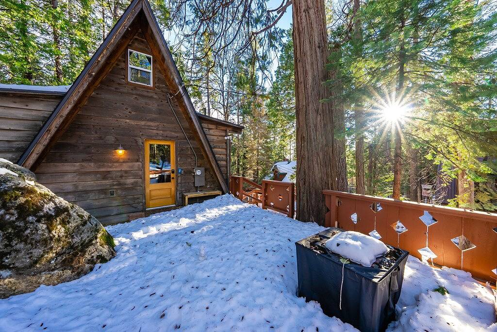 A-Frame Escape ~Unique stay w/ comfort & style in Shaver Lake, Kings Canyon Nationalpark