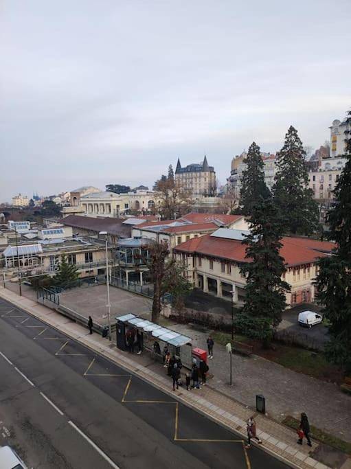 Gîte pour 2 personnes, avec vue et terrasse dans Thermes de Royat Chamalières - 2