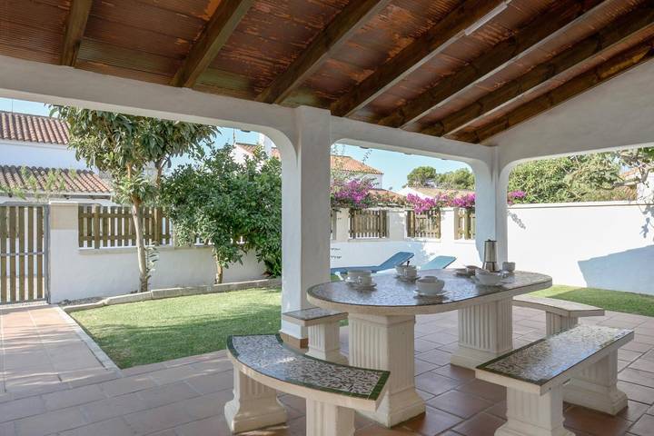 Ferienhaus 'Miguelin 7' mit Gemeinschaftspool, WLAN und Klimaanlage in Playa de Zahora, Barbate