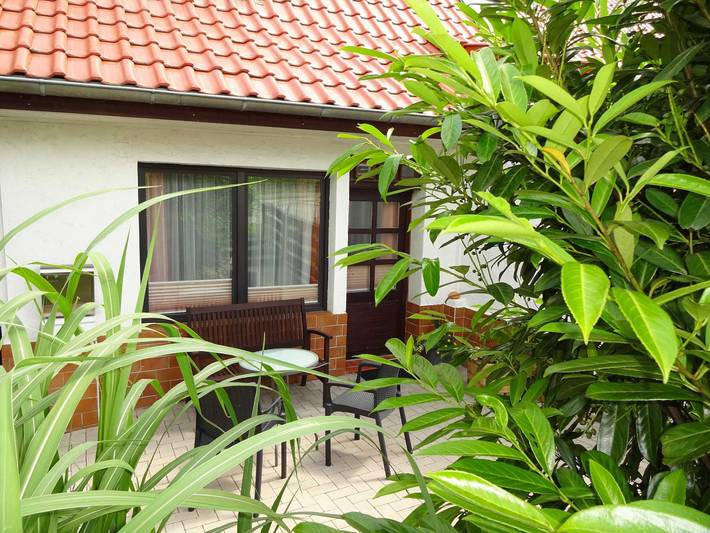 Ferienwohnung für 2 Personen, mit Terrasse und Garten in Stralsund
