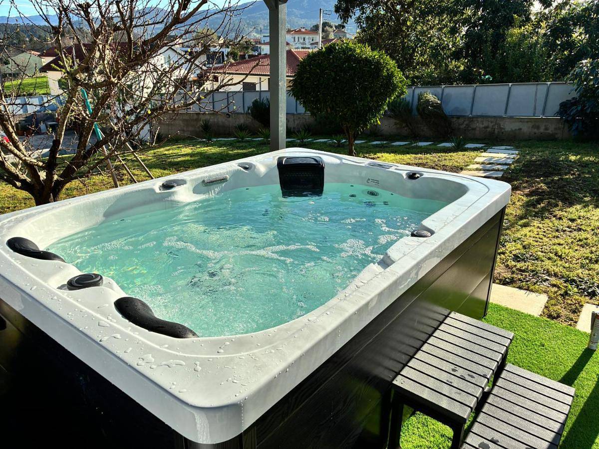 Sublime Tiny House avec piscine et jacuzzi privé près de Braga in Bico, Distrito de Braga