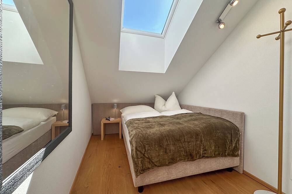 Ganze Wohnung, \"Eight\" – Premium Apartments Seekirchen, Dachgeschoss, 2 Schlafzimmern & Balkon in Seekirchen am Wallersee, Bezirk Salzburg-Umgebung