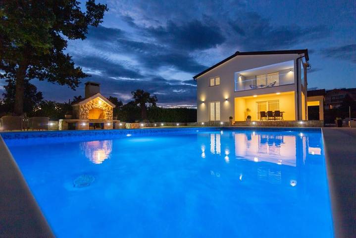 Ferienhaus für 12 Personen, mit Terrasse und Garten an der Makarska Riviera - 3