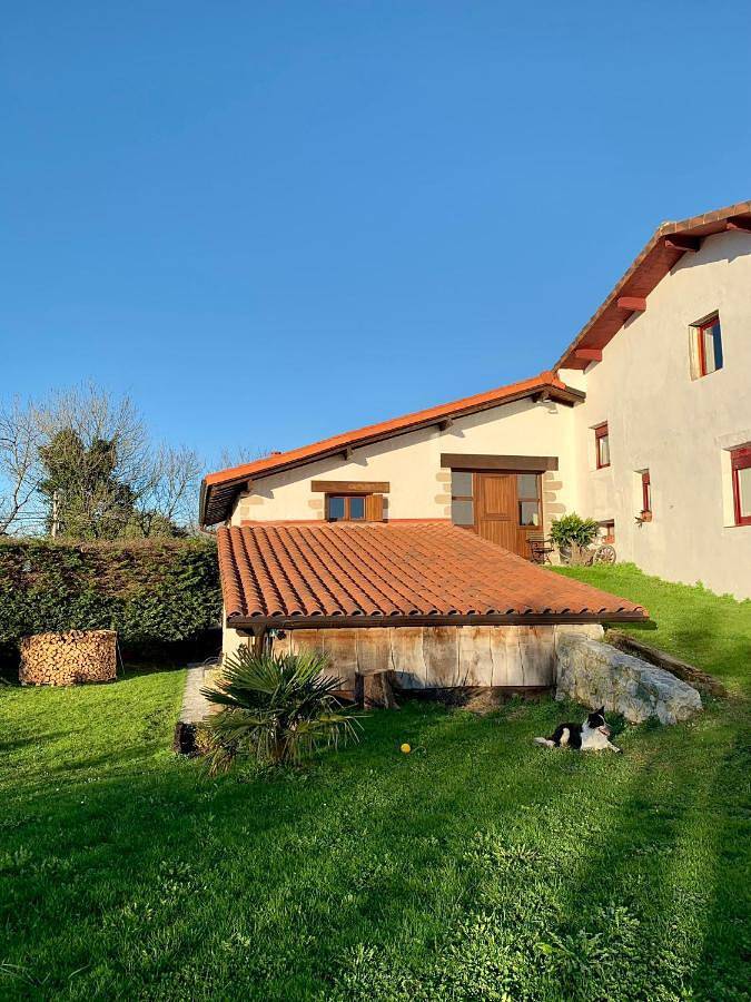 Casa rural para 5 personas, con jardín en Donostialdea - 3