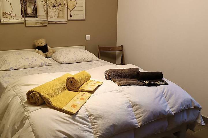 Chambre d’hôte pour 4 personnes à Nans-les-Pins - 2