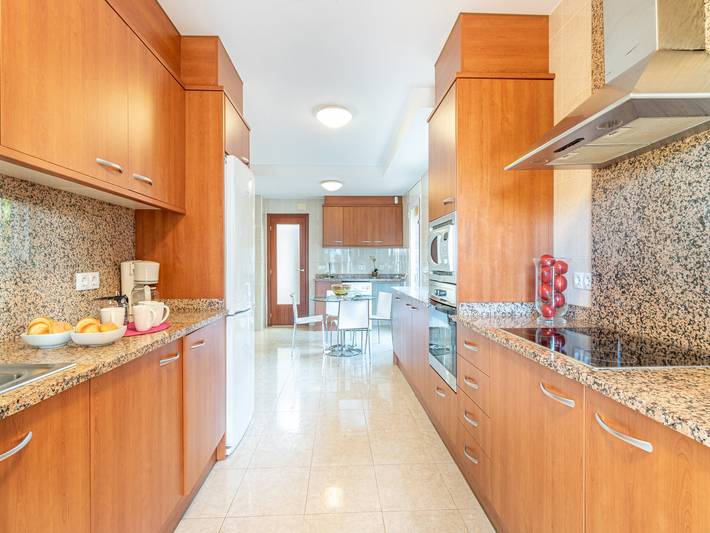 Casa rural para 10 personas, con Terraza y Piscina en Castellón de Ampurias - 3