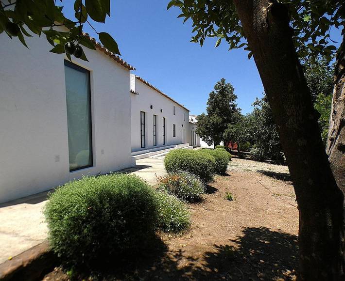 Apartamento para 10 personas, con piscina y jardín en Serpa