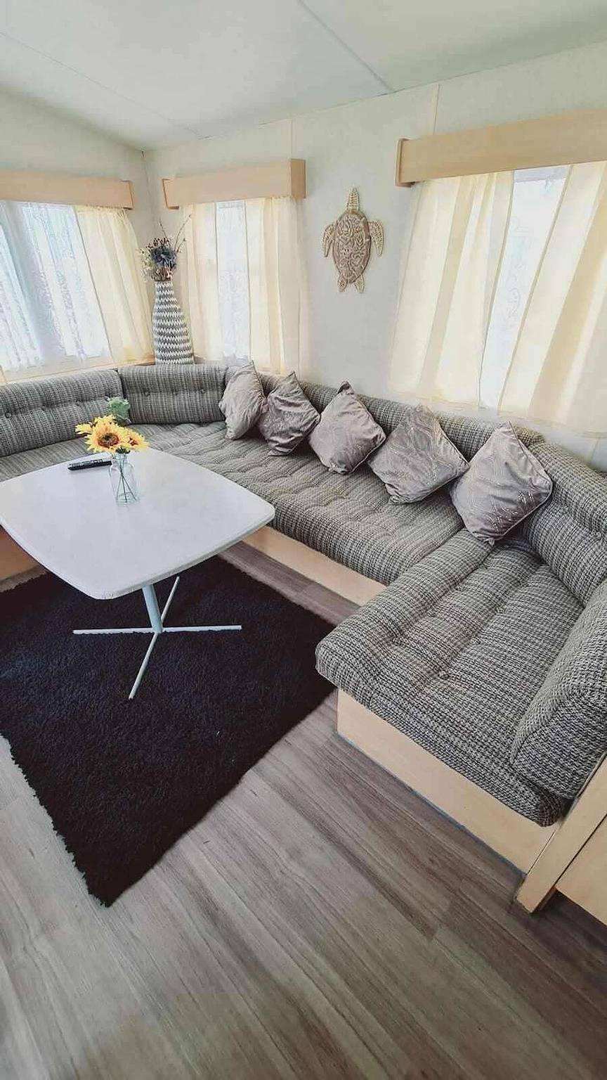 6 Guests - 3 Bedrooms - Entertainment - Near Beach in Warden, Kent