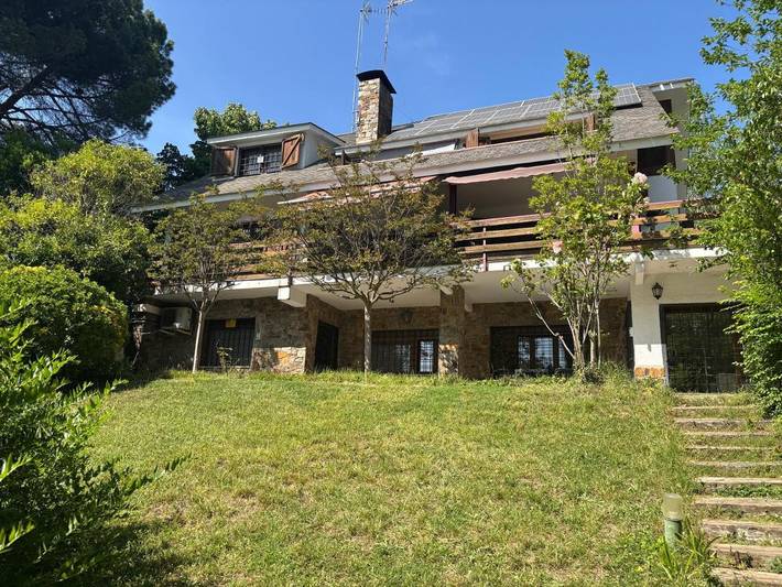 Chalet para 9 personas, con vistas además de piscina y jardín en Valles Occidental - 4