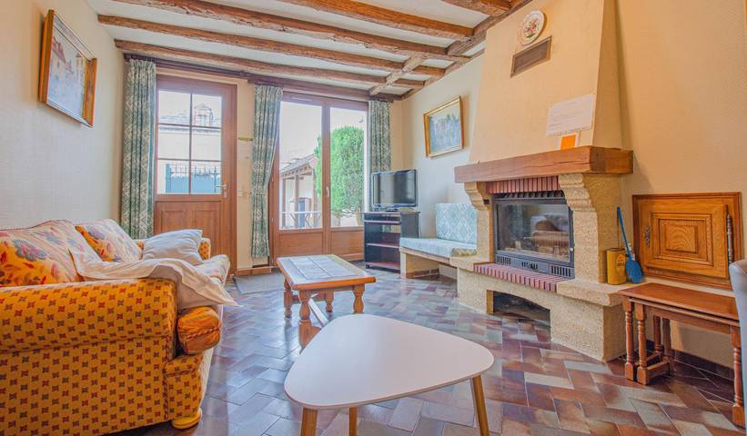 Gîte pour 2 personnes, avec Terrasse dans Montpothier
