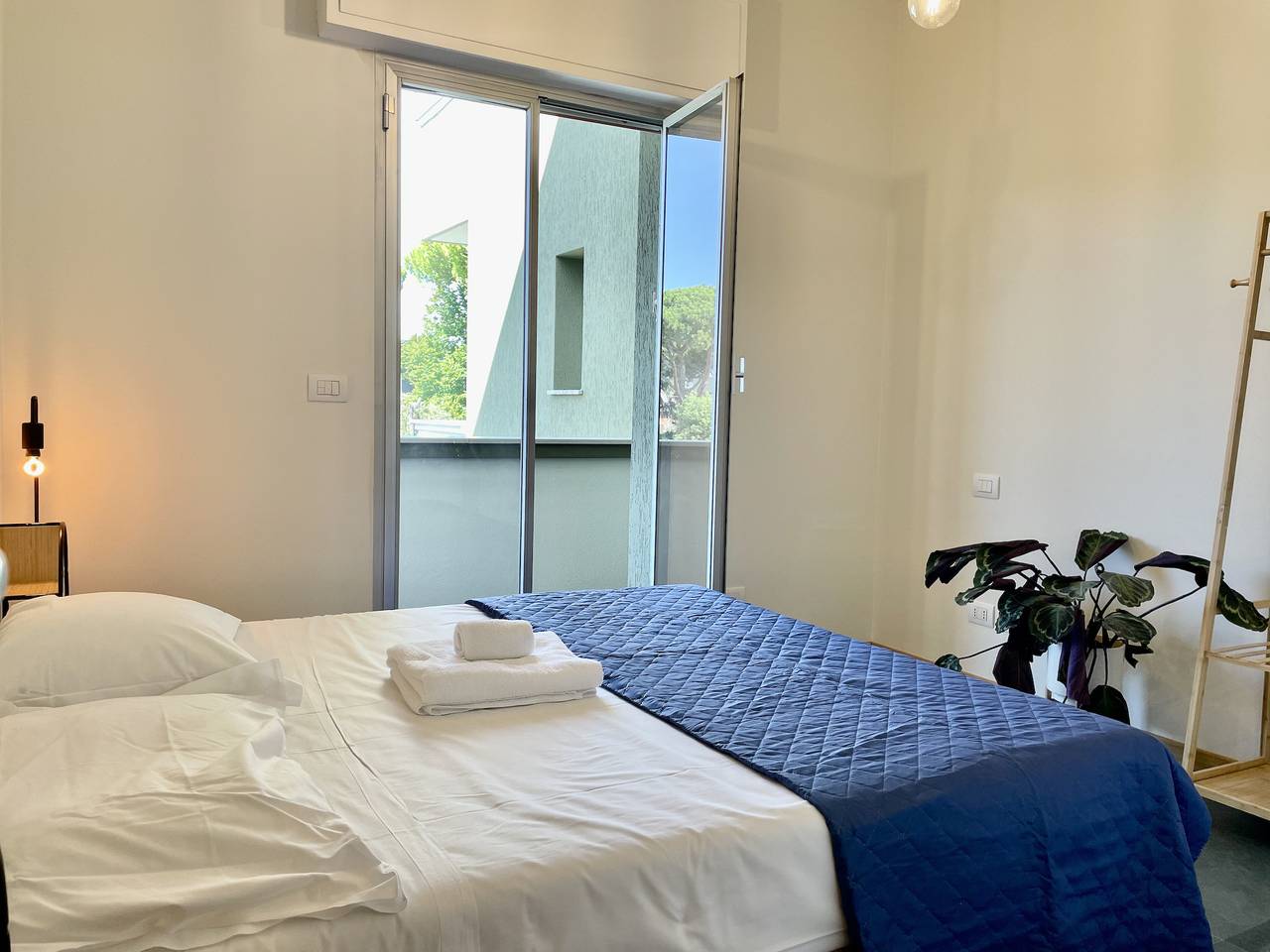 Ganze Wohnung, Bilocale con balcone e piscina a Riccione in Fogliano Marina, Riccione
