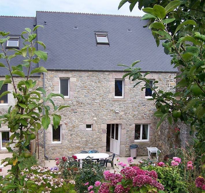 Gîte pour 6 personnes, avec terrasse et jardin, animaux acceptés