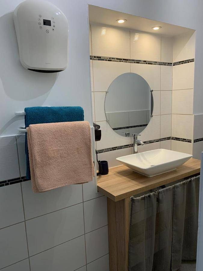 Location de vacances pour 4 personnes, avec jardin ainsi que piscine et vue à Tulette - 4