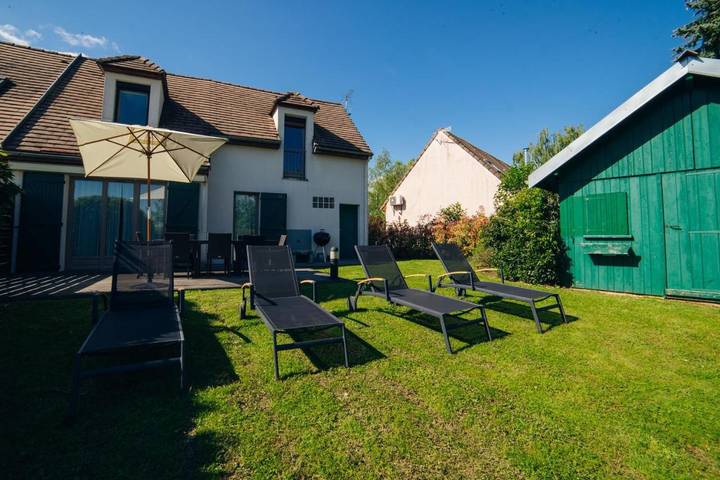 Maison de campagne pour 8 personnes, avec vue et jardin, animaux acceptés dans Port De Mesnil Saint Pere