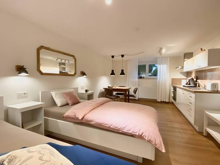 Gîte pour 2 personnes, avec jardin dans Tubingen