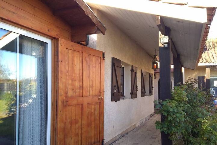 Location de vacances pour 3 personnes, avec terrasse à Saint-Louis-de-Montferrand