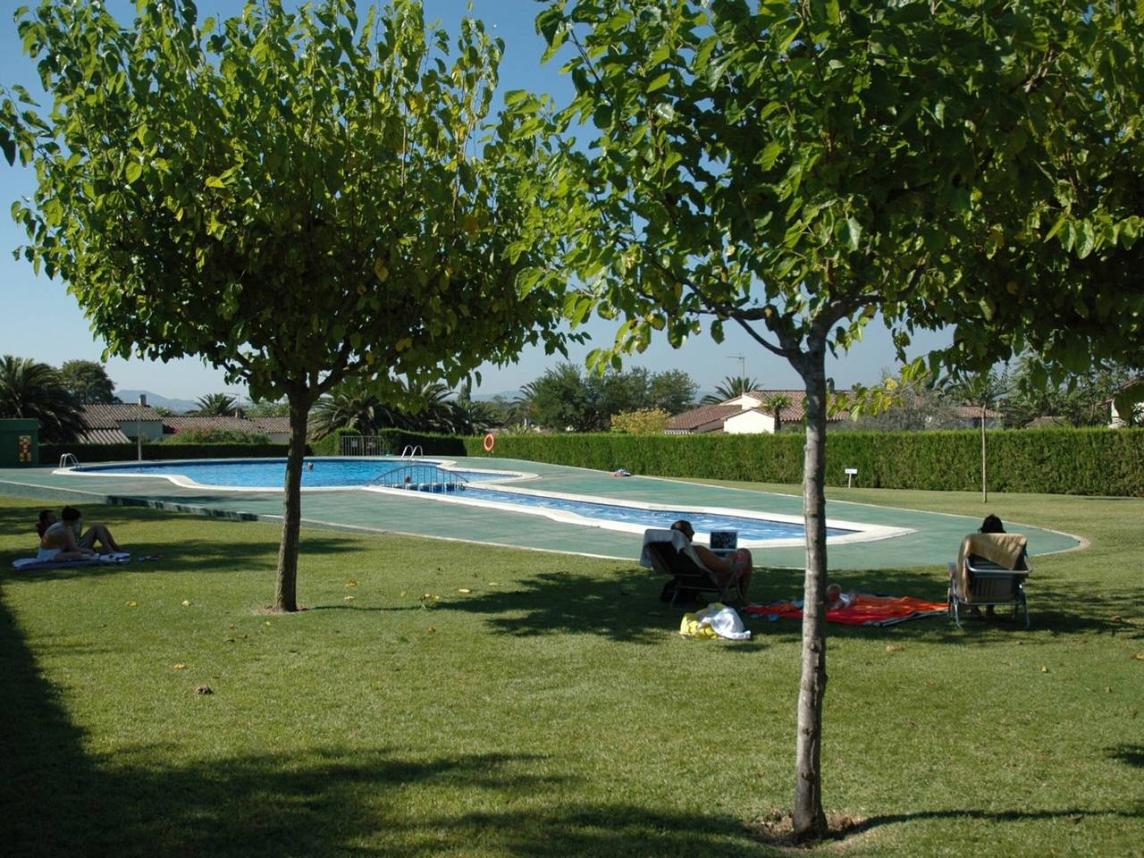 Acogedora casa en L'Estartit para 5 pers. con jardín y piscina común in Torroella de Montgrí, Costa Brava