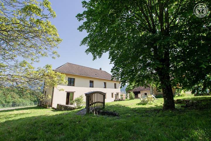 Gîte pour 5 personnes, avec Terrasse ainsi que Jardin et Vue en Savoie - 3