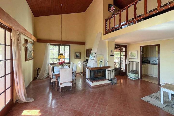 Preciosa casa en Seillas con piscina privada, que puede ser interior o. in Seillans, Region de Draguignan