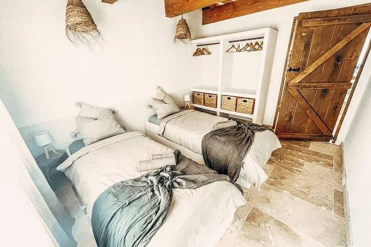 Location de vacances pour 6 personnes, avec jardin et piscine à Baron - 2