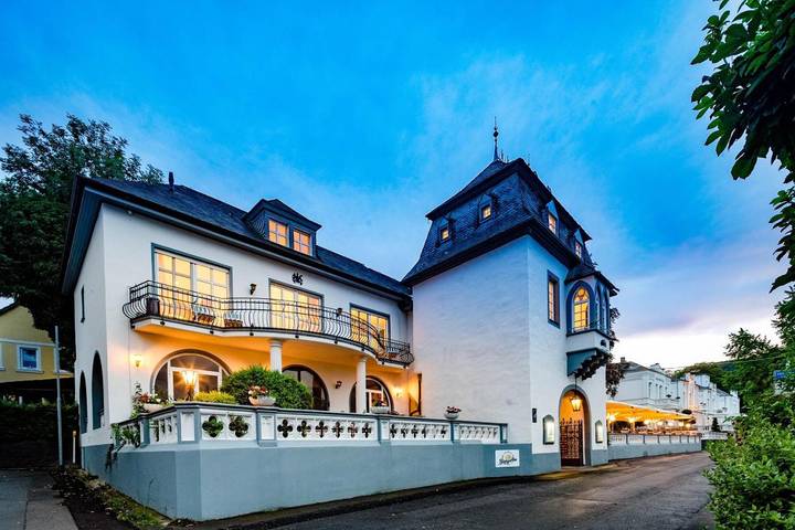 Ferienwohnung für 2 Personen, mit Balkon und Terrasse sowie Sauna und Ausblick in Boppard
