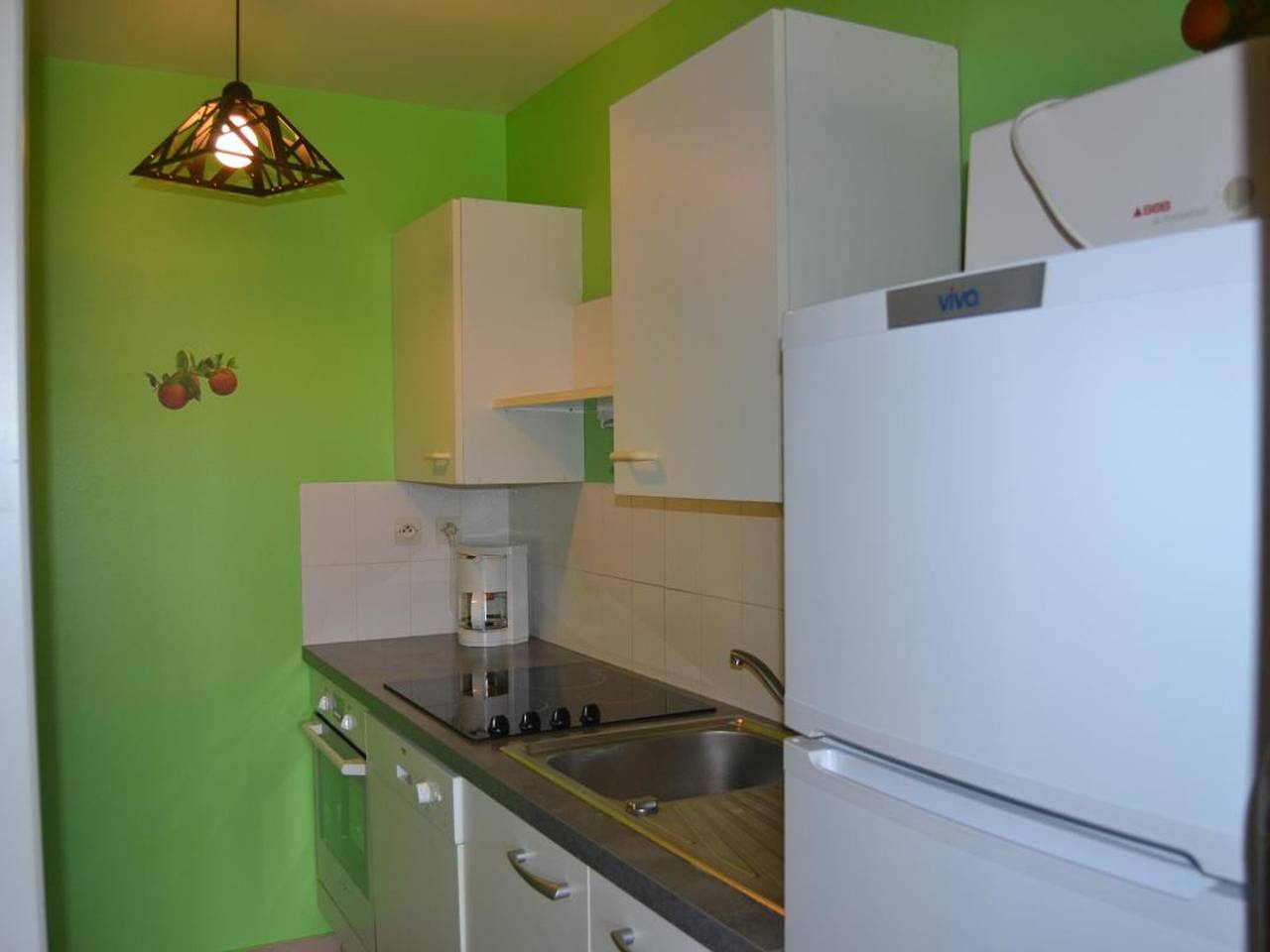 Semi-detached house Gouville for 4 pers. with garden and parking in Gouville-sur-Mer, Coutances