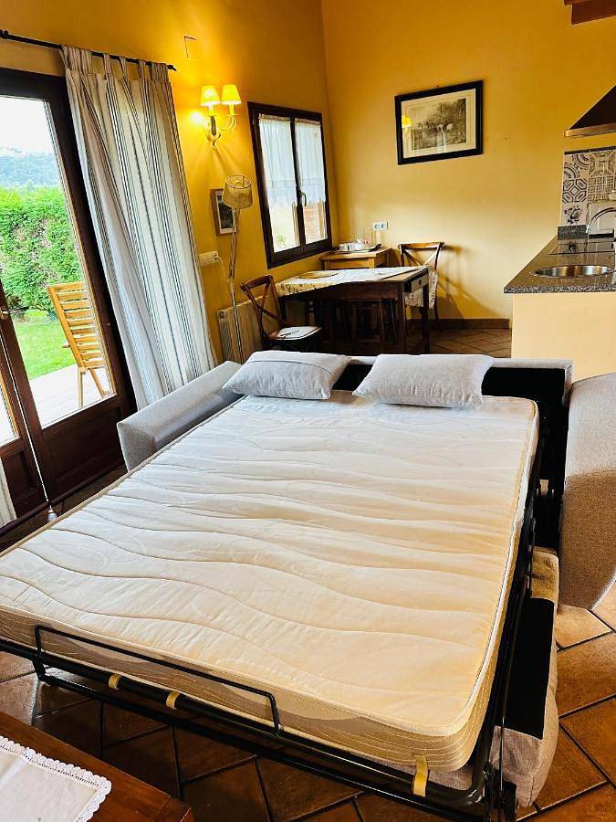 Location de vacances pour 3 personnes, avec vue et jardin, adapté aux familles à Cudillero - 4