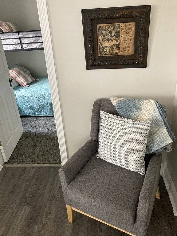 Best of Both Worlds! 5th Avenue Beach and Downtown Within Walking Distance!! in Manistee, Manistee County